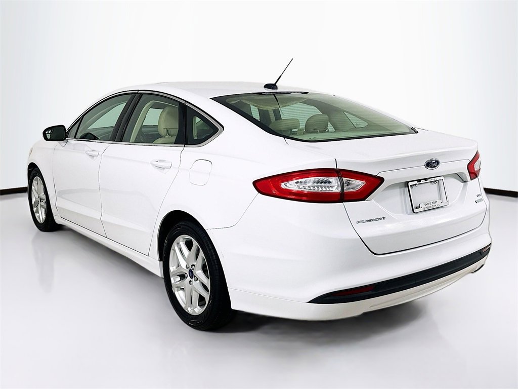 Used 2015 Ford Fusion SE w/ Equipment Group 202A image 28