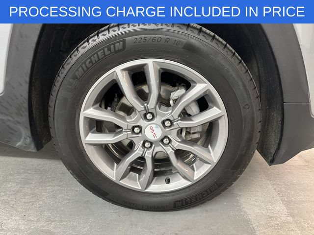 Used 2024 GMC Terrain SLT AWD/4WD image 2