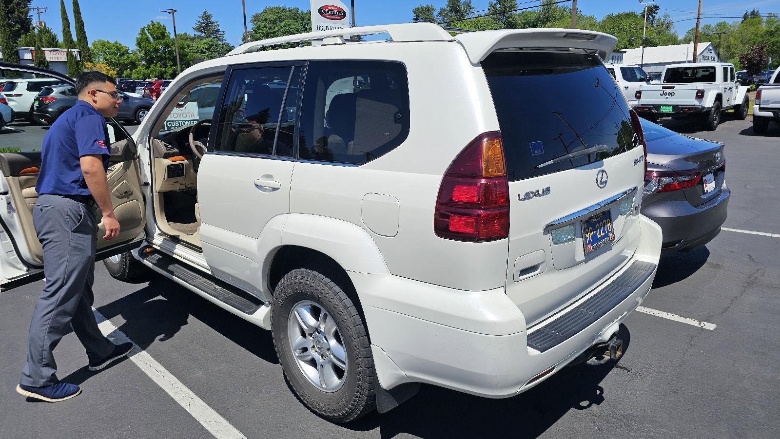 Used 2005 Lexus GX 470 AWD/4WD image 2