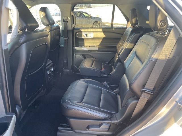 Used 2020 Ford Explorer XLT w/ Equipment Group 202A image 19