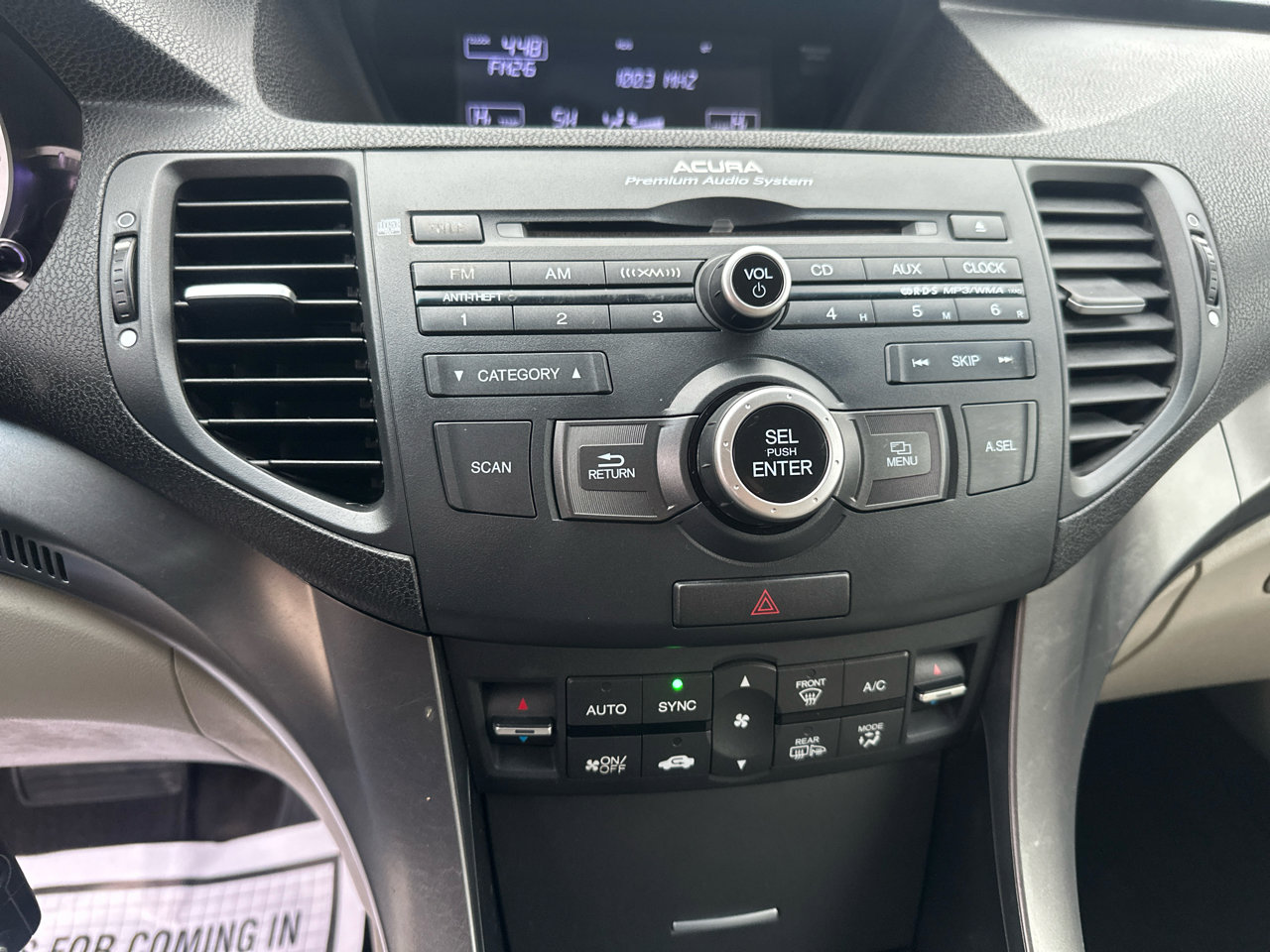 Used 2011 Acura TSX Sport Wagon image 13