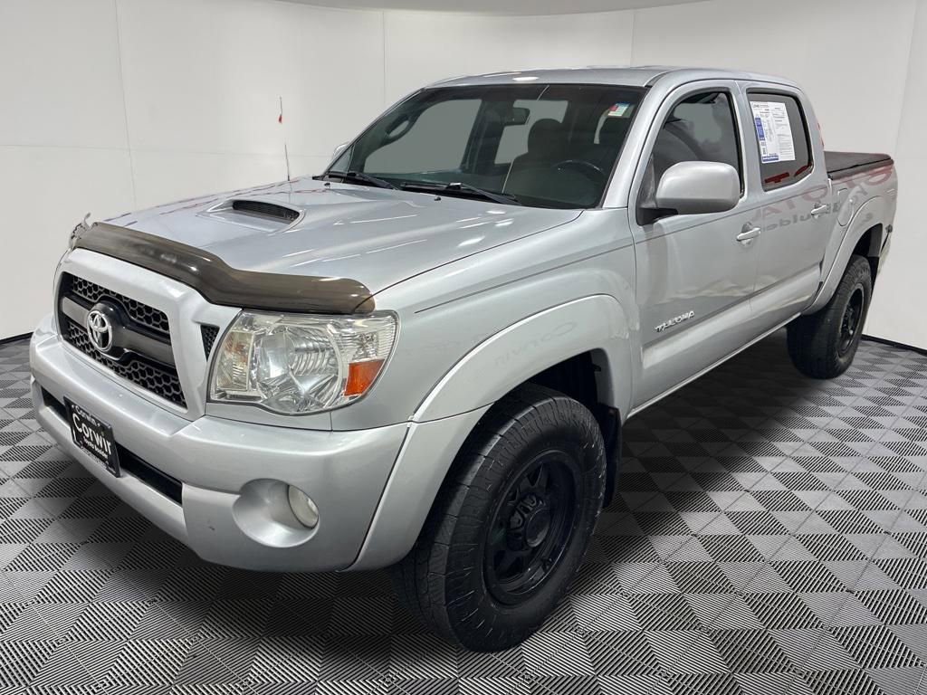 Used 2011 Toyota Tacoma 4x4 Double Cab w/ TRD Sport Pkg image 3