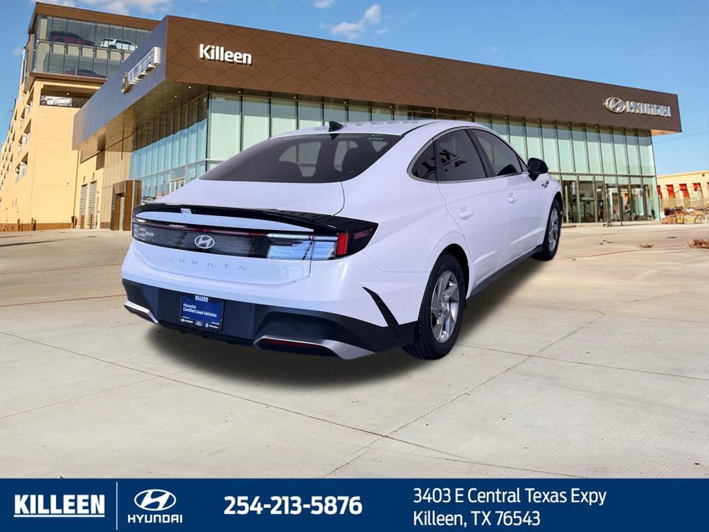 Used 2025 Hyundai Sonata SE image 9