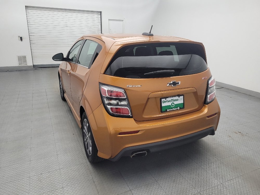 Used 2019 Chevrolet Sonic LT w/ Convenience Package FWD image 6