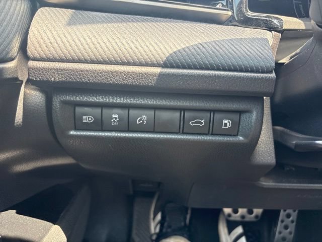 Used 2025 Toyota Camry SE FWD image 24