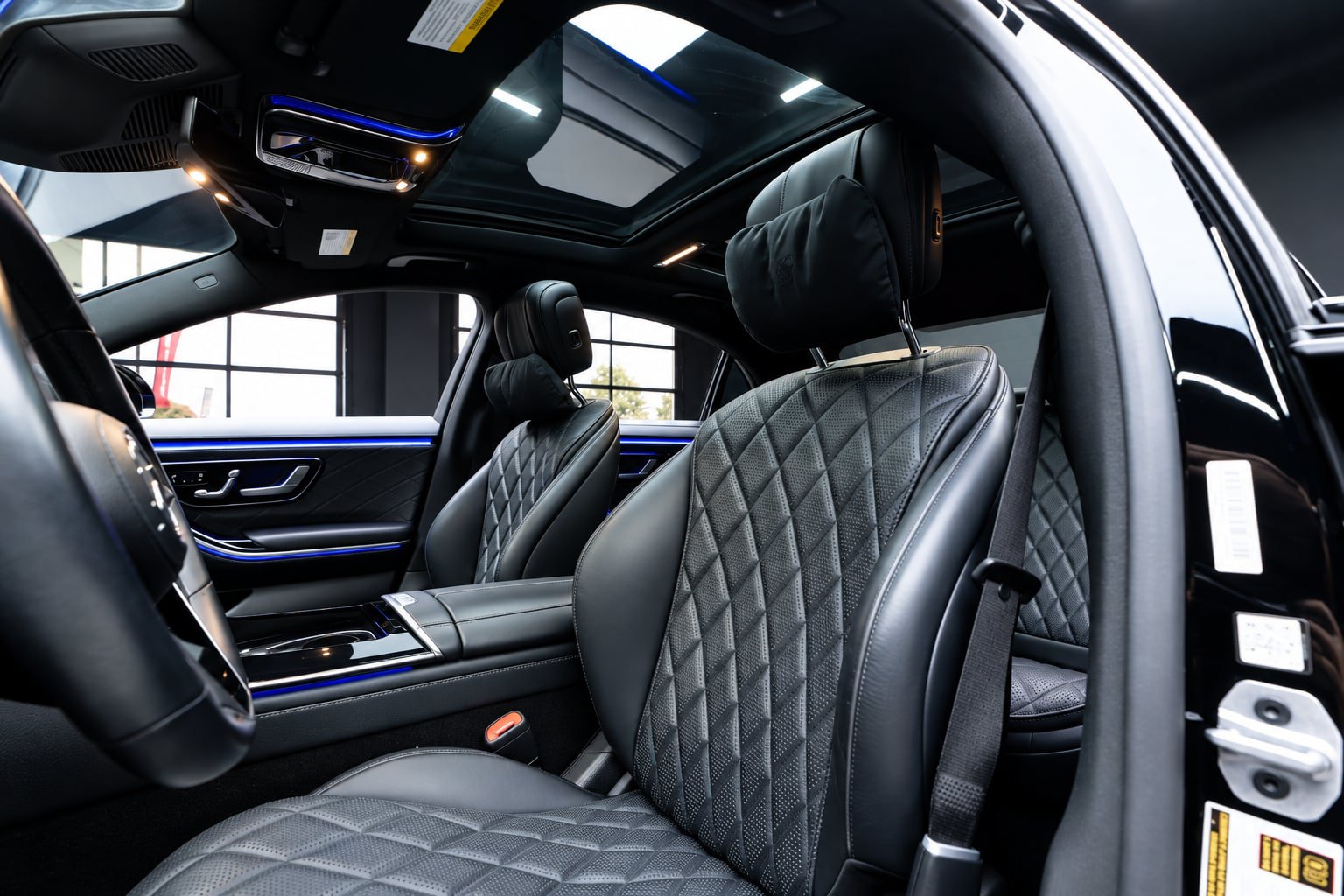 Used 2023 Mercedes-Benz S 500 4MATIC w/ AMG Line image 23