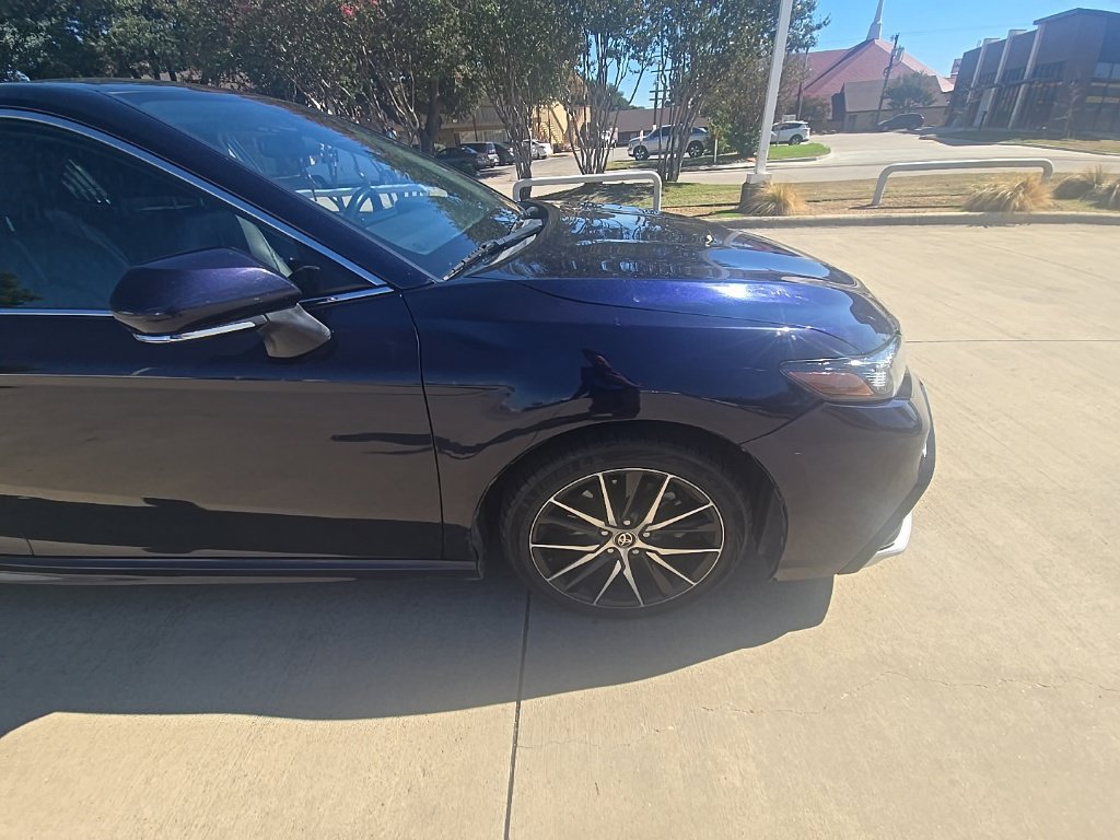 Used 2022 Toyota Camry SE FWD image 17