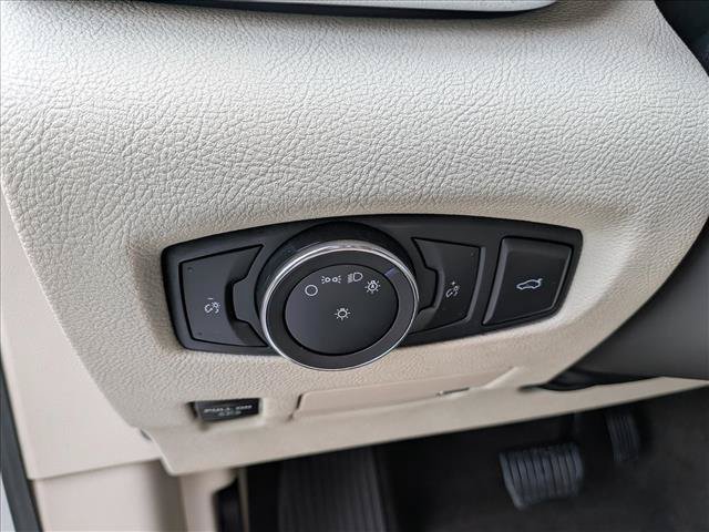 Used 2018 Lincoln Continental Reserve AWD/4WD image 30