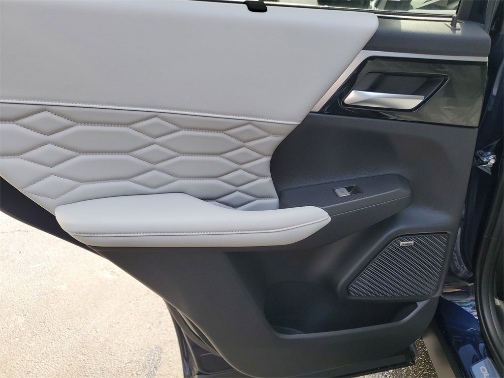 New 2026 Mitsubishi Outlander SEL image 12
