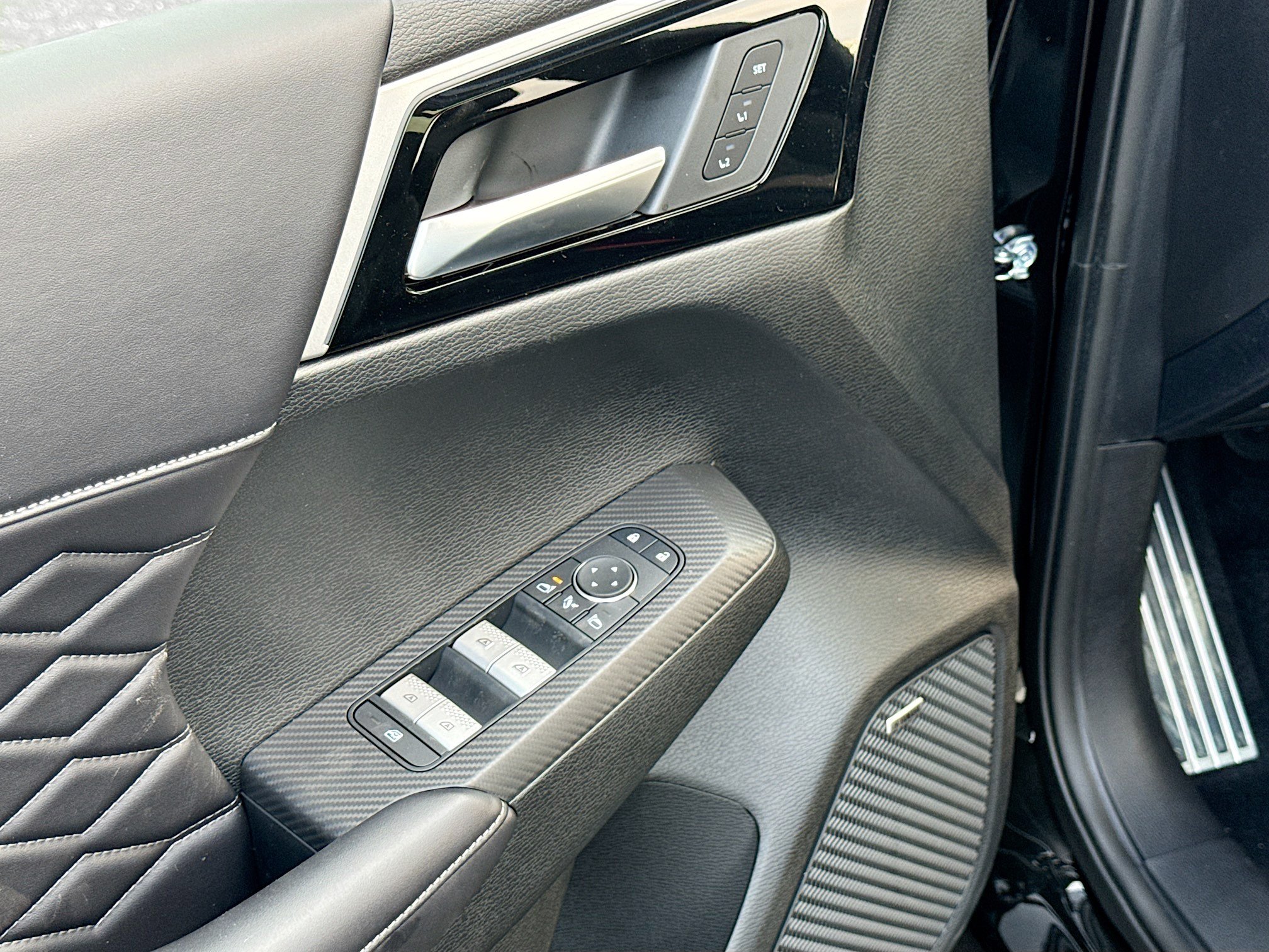 New 2026 Mitsubishi Outlander SEL FWD image 8