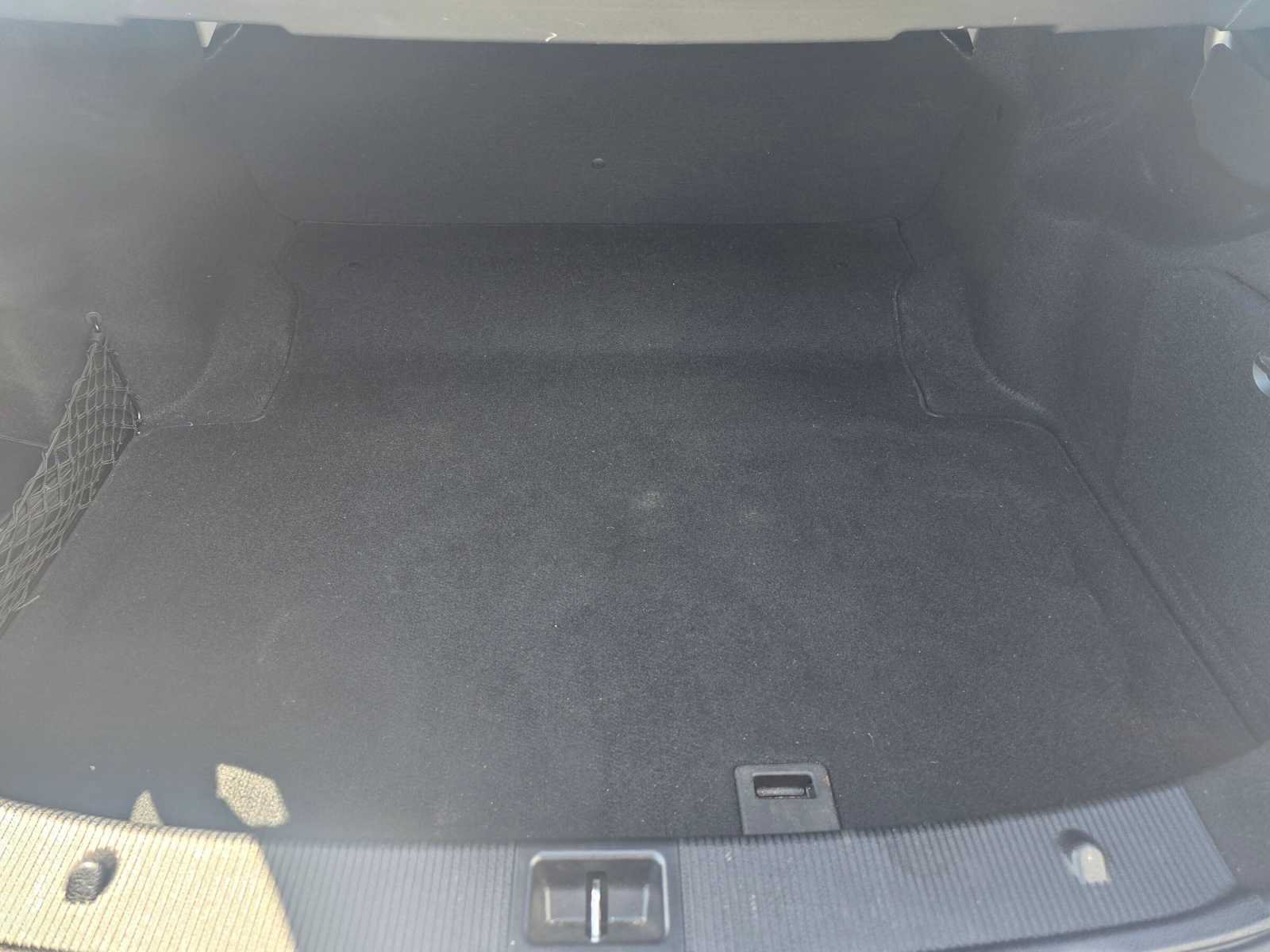 Used 2010 Mercedes-Benz C 300 Sedan image 14