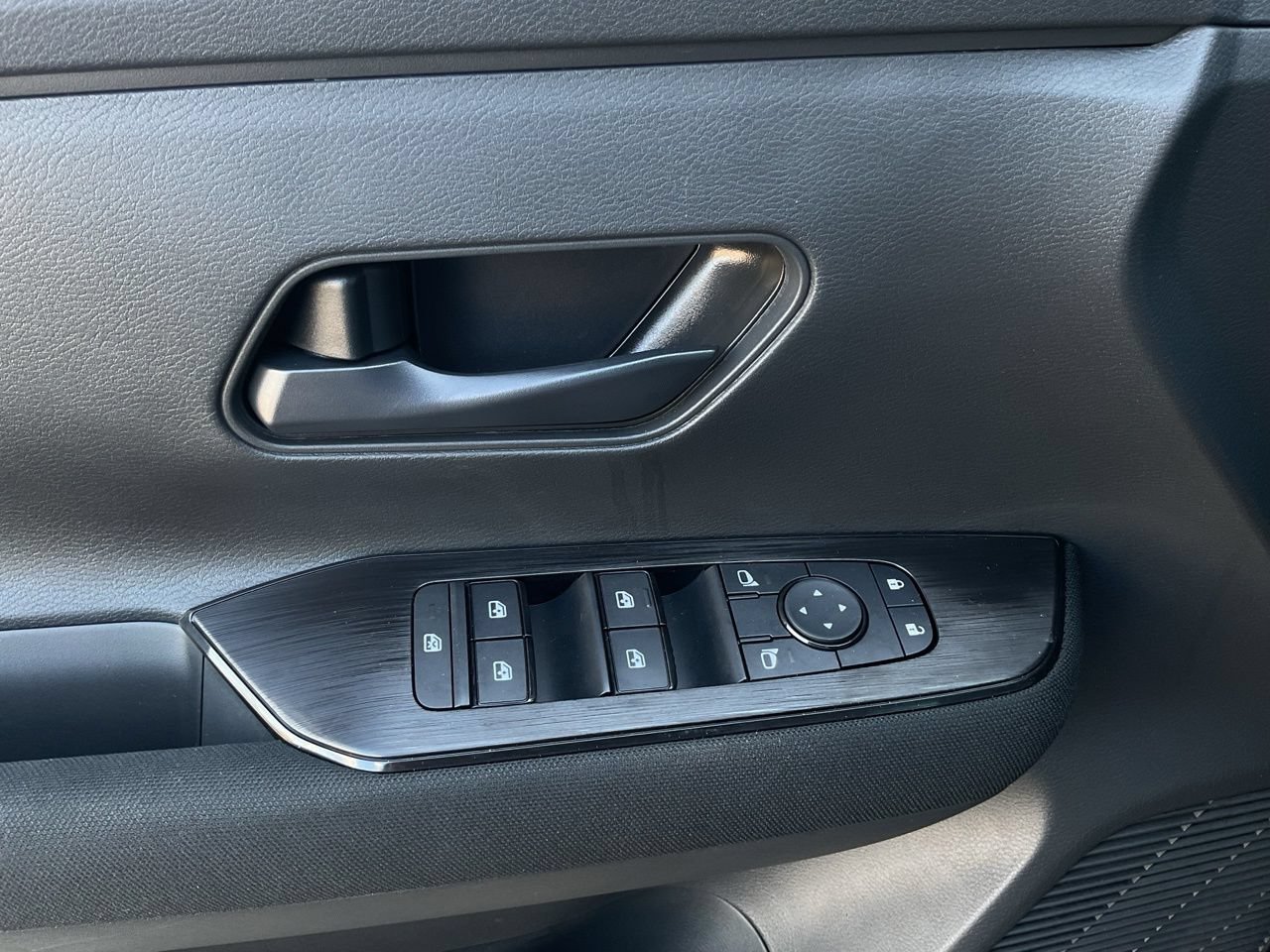 New 2027 Nissan Kicks S FWD image 22