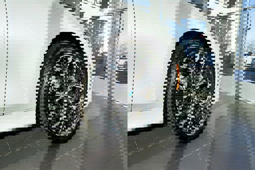 Used 2026 BMW 330i xDrive 330i xDrive w/ Premium Package image 6