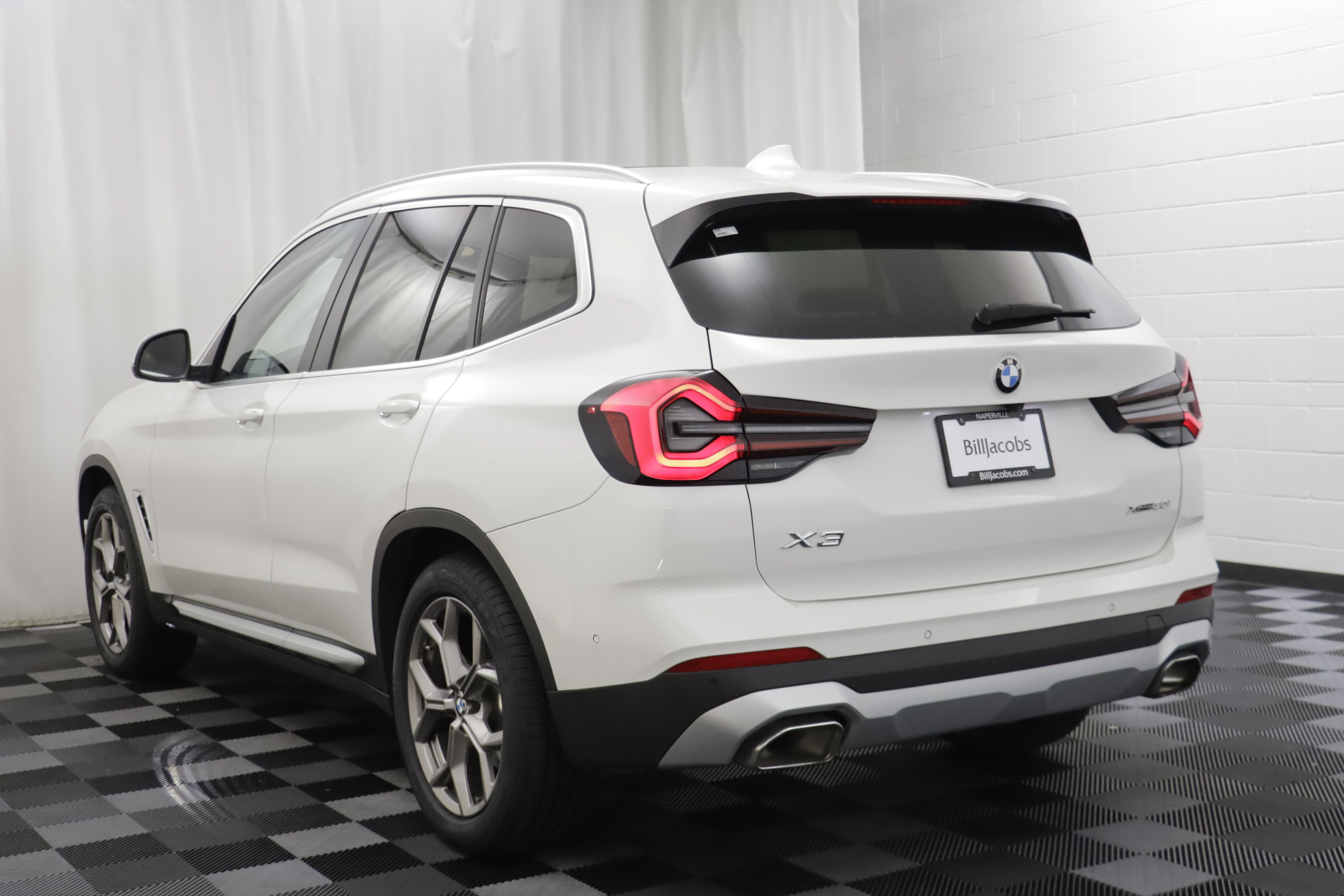 Used 2023 BMW X3 xDrive30i w/ Premium Package w/ZPA AWD/4WD image 14