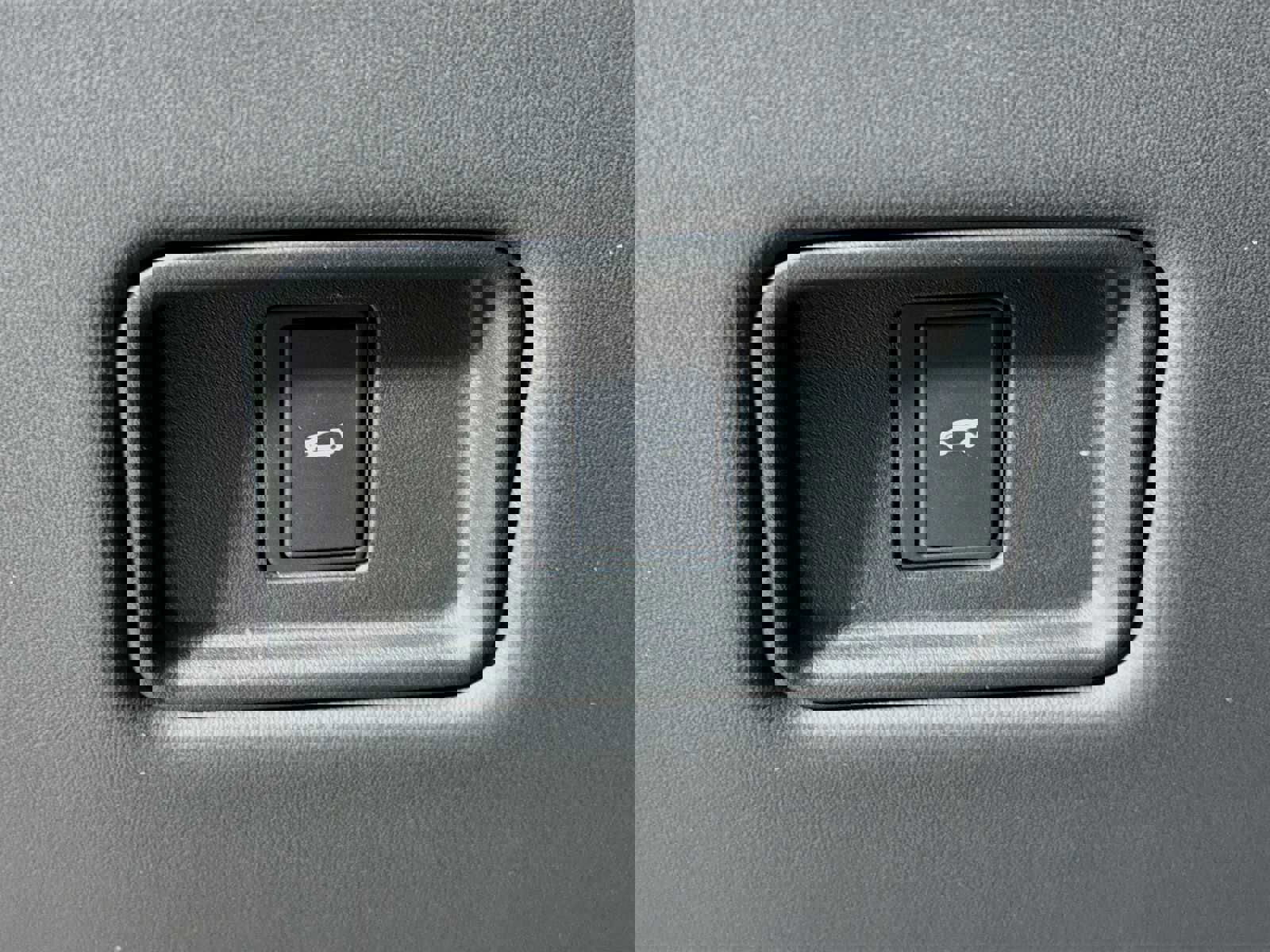 Used 2025 Land Rover Range Rover Sport SE image 10