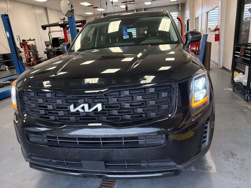 Used 2022 Kia Telluride EX w/ EX Premium Package AWD/4WD image 5