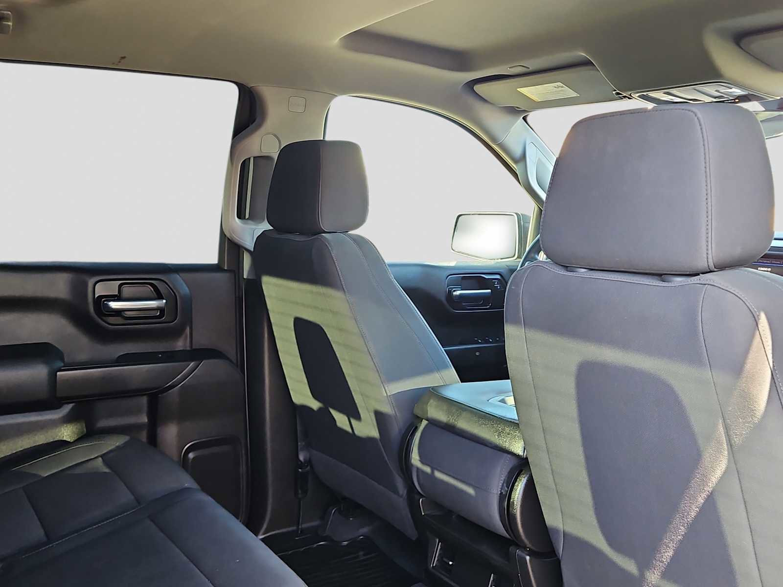 Used 2020 Chevrolet Silverado 1500 Custom w/ Custom Value Package image 17