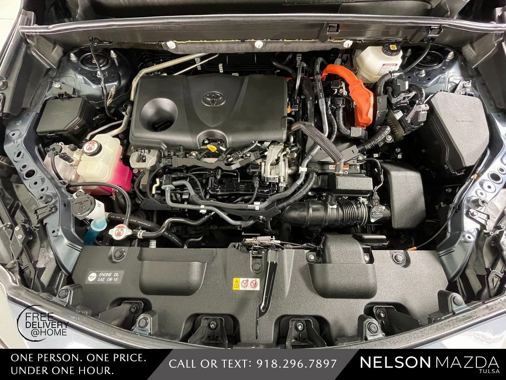 Used 2021 Toyota Venza XLE w/ Softex Package image 55