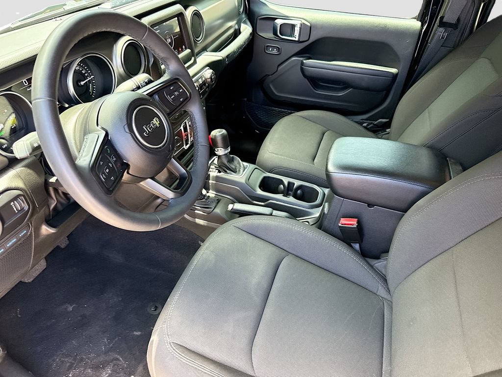 Certified 2023 Jeep Wrangler Unlimited AWD/4WD image 25