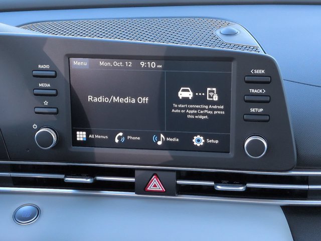New 2026 Hyundai Elantra SEL Sport FWD image 17