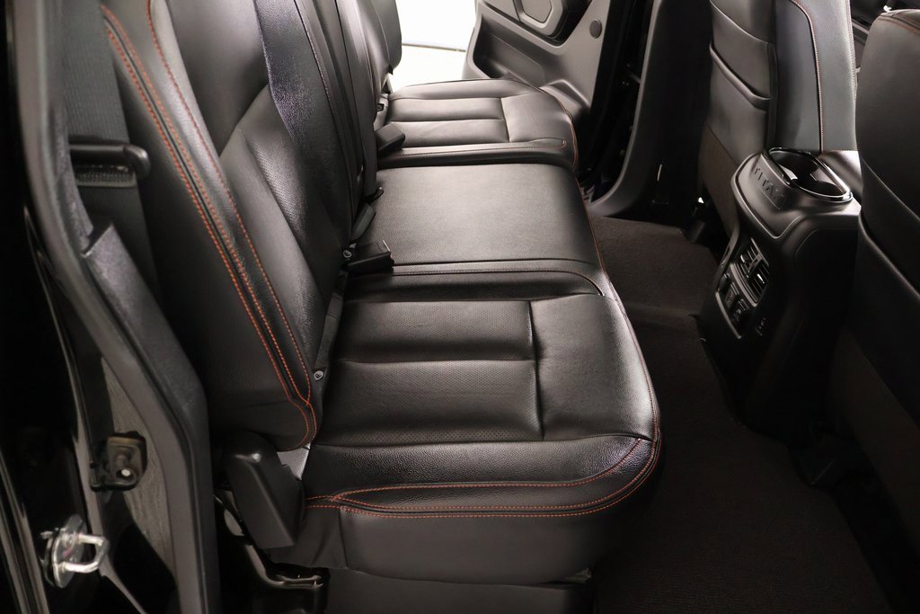 Used 2023 Nissan Titan PRO-4X w/ Pro-4x Convenience Package image 15