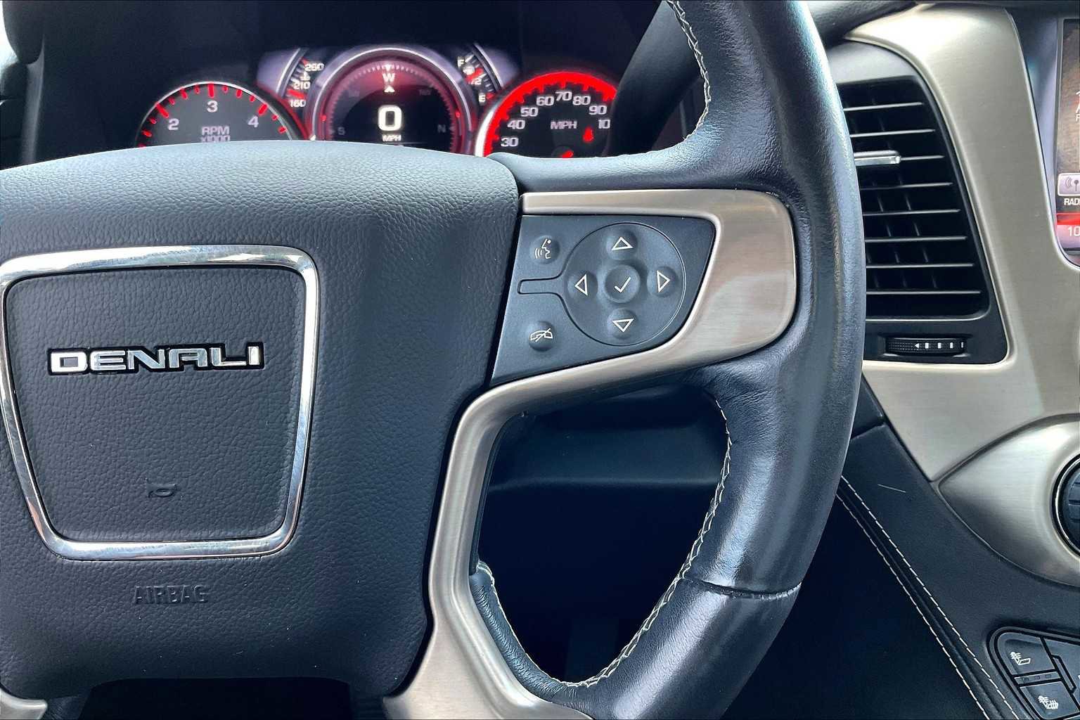 Used 2016 GMC Yukon Denali w/ Open Road Package image 25