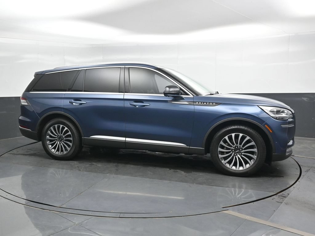Used 2020 Lincoln Aviator Reserve w/ Equipment Group 201A AWD/4WD image 3