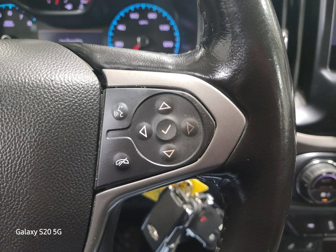 Used 2020 Chevrolet Colorado Z71 image 25