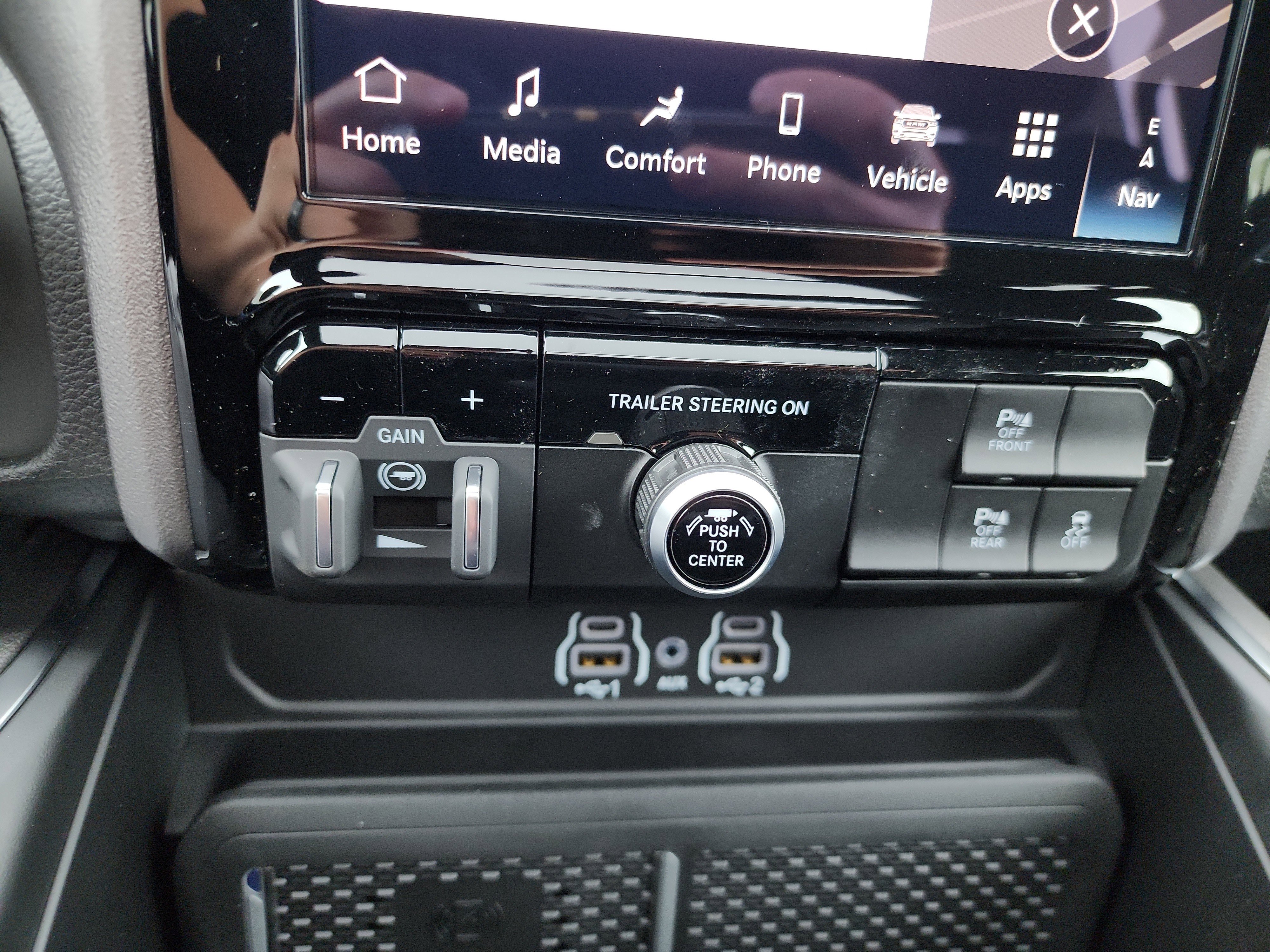 New 2026 RAM 1500 Big Horn AWD/4WD image 8