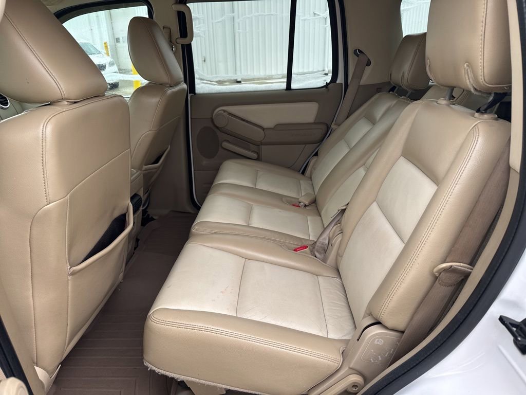 Used 2010 Ford Explorer Eddie Bauer image 10