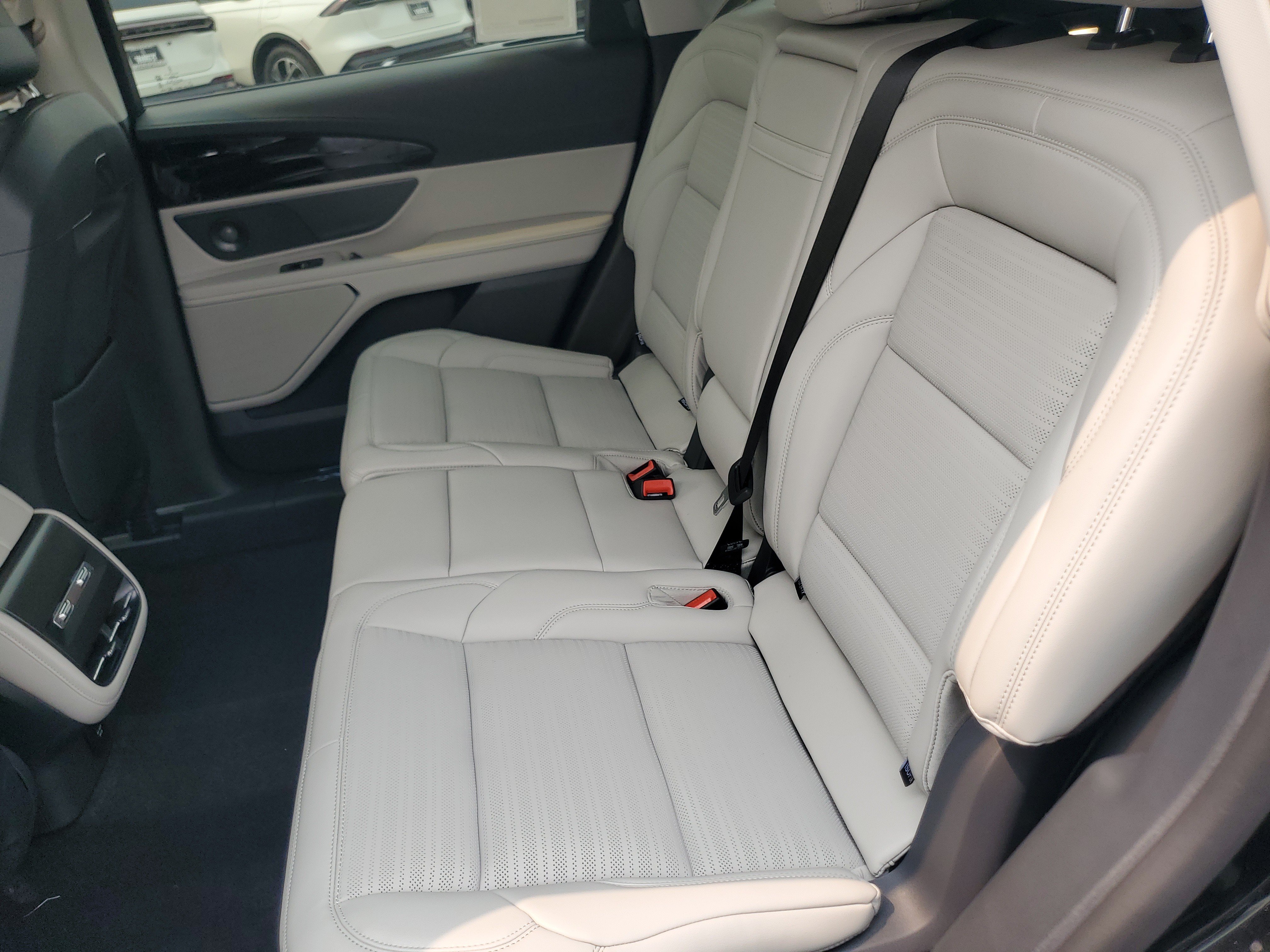 New 2026 Lincoln Nautilus Reserve AWD/4WD image 31