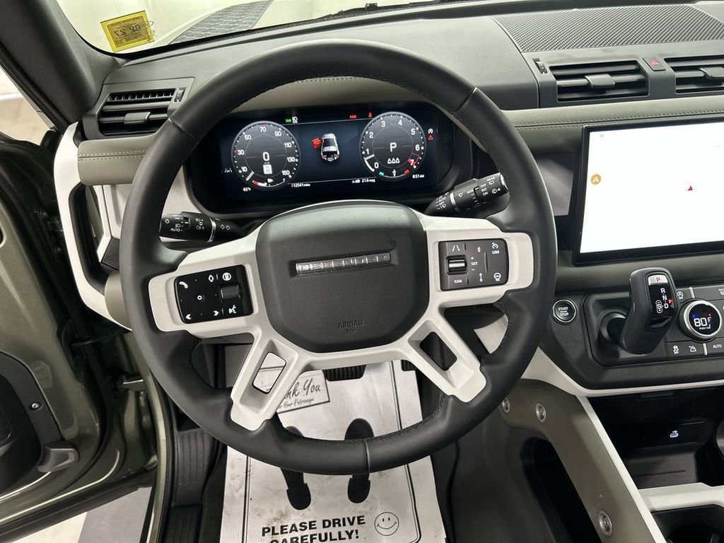 Used 2025 Land Rover Defender 90 S AWD/4WD image 8