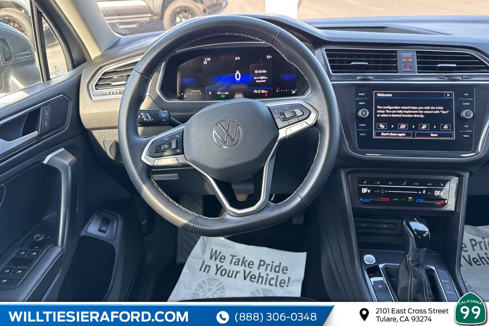 Used 2024 Volkswagen Tiguan SE image 17