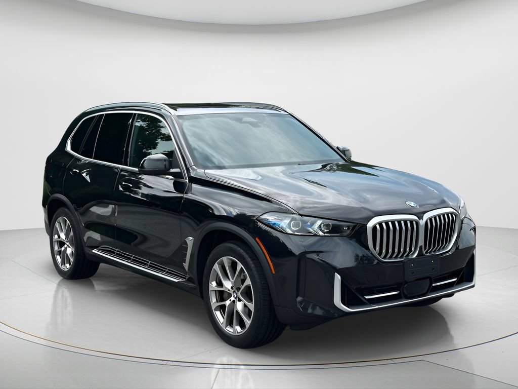 Used 2026 BMW X5 xDrive40i AWD/4WD image 3