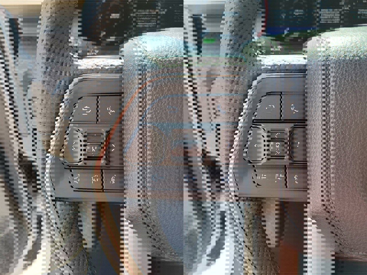 Used 2025 Toyota Tacoma Limited image 18