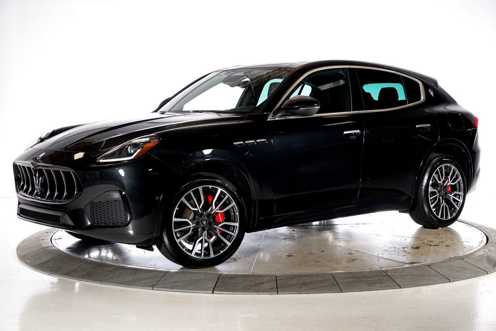 New 2025 Maserati Grecale GT image 1