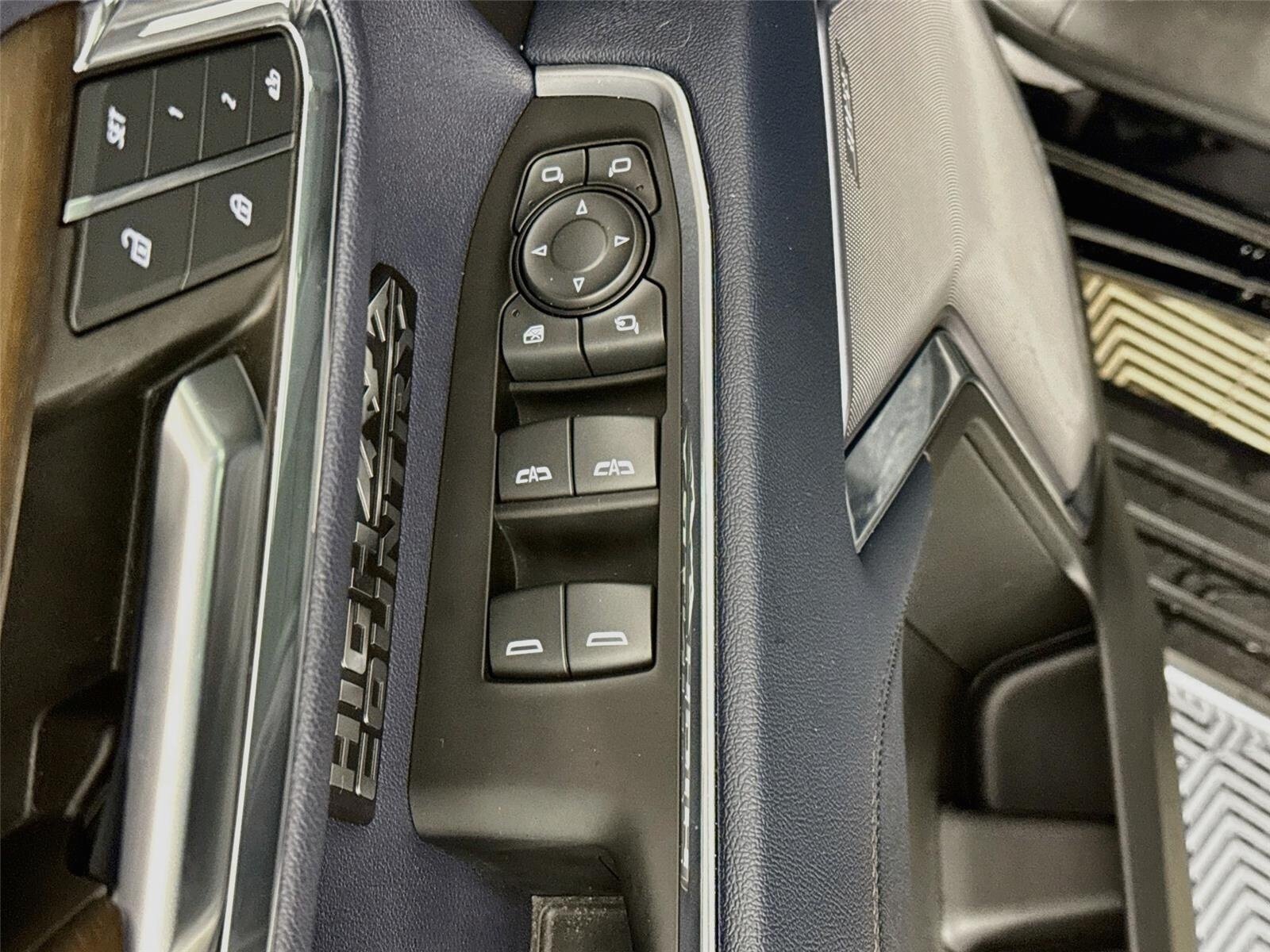 Certified 2024 Chevrolet Silverado 1500 High Country w/ High Country Premium Package AWD/4WD image 20