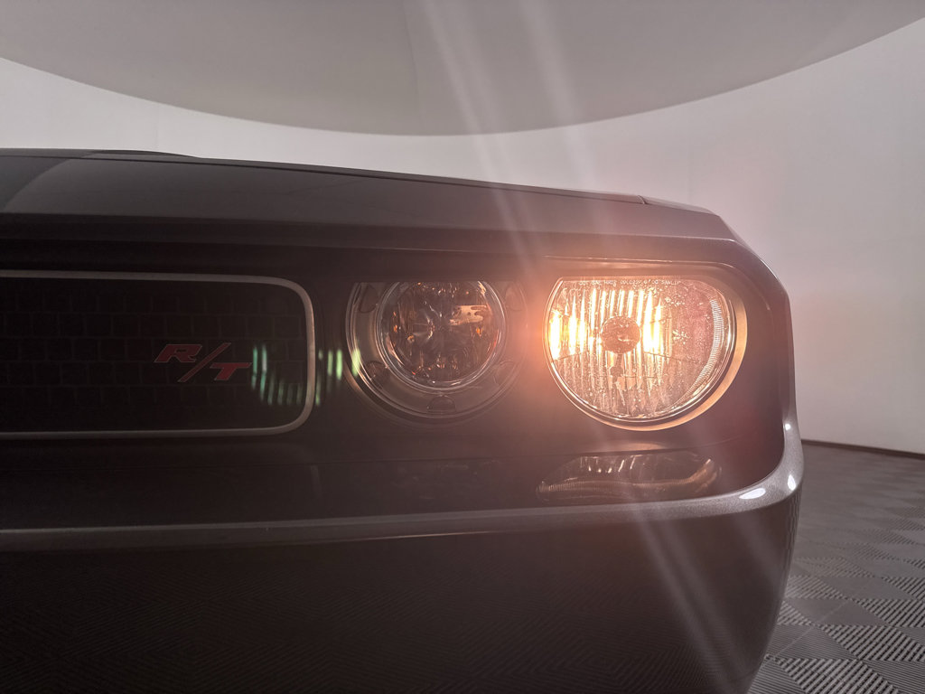 Used 2014 Dodge Challenger R/T image 23