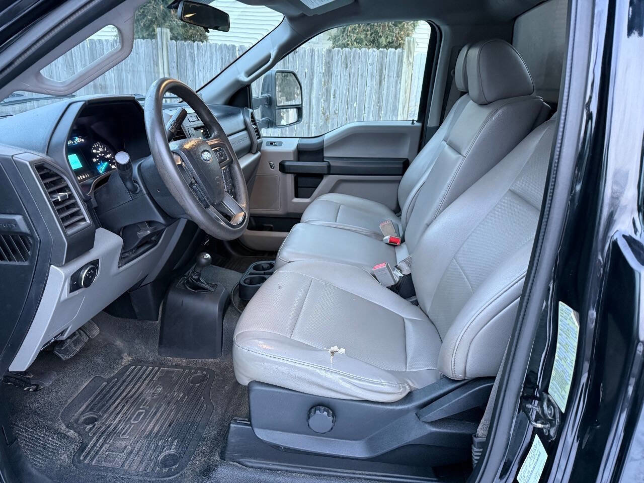 Used 2018 Ford F550 4x4 Regular Cab Super Duty image 9