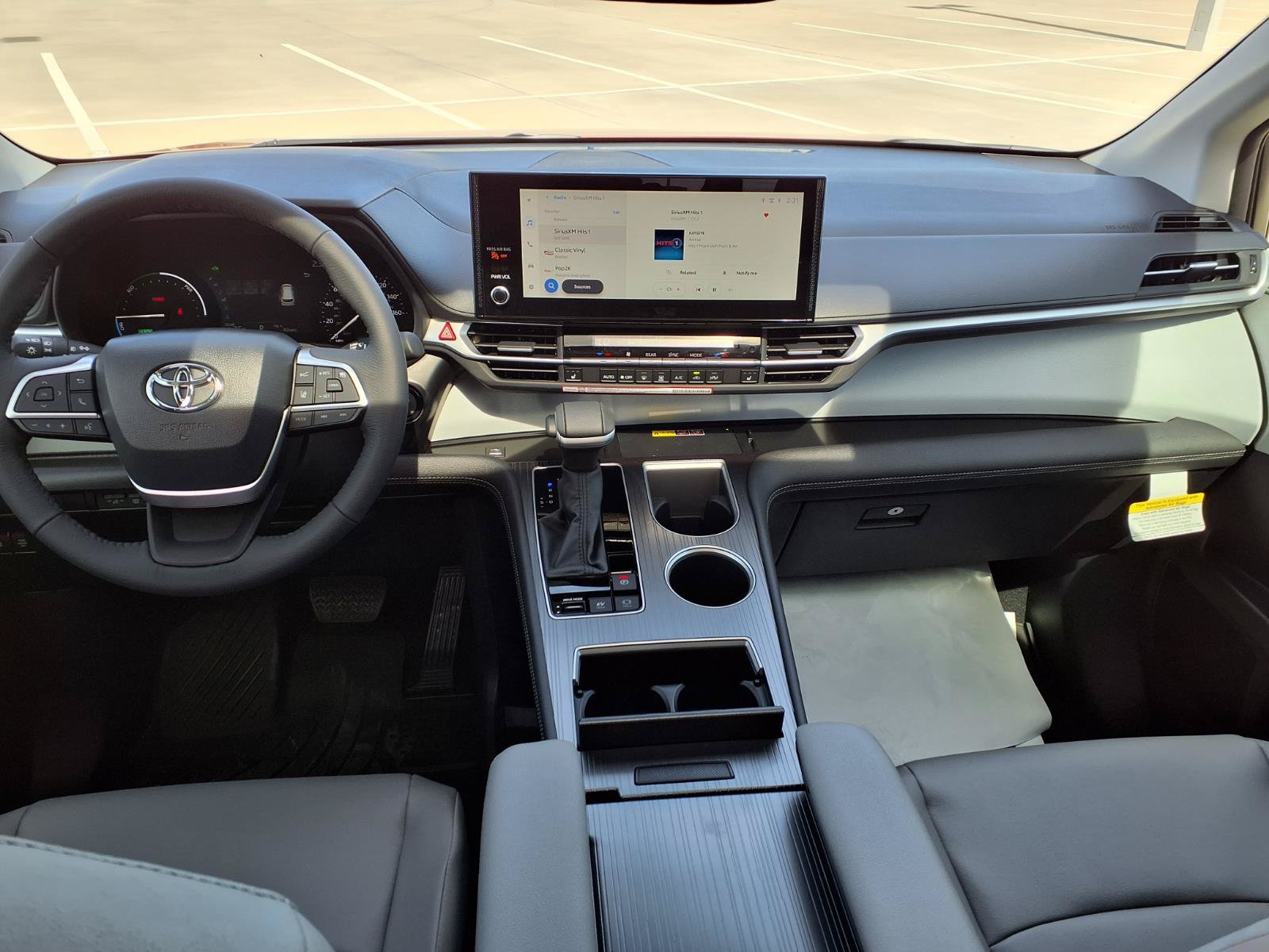 New 2026 Toyota Sienna XLE FWD image 11