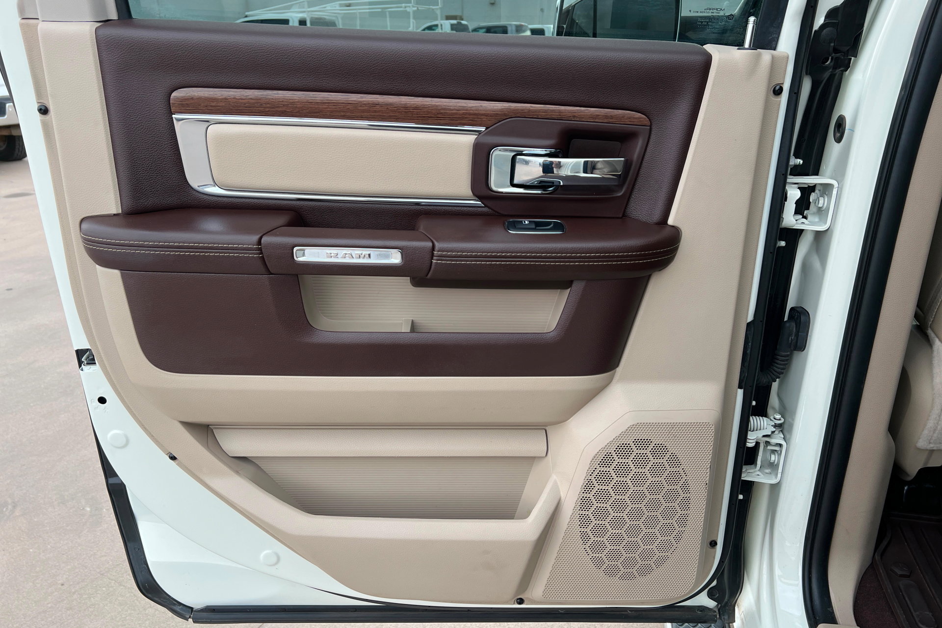 Used 2018 RAM 3500 Laramie image 18