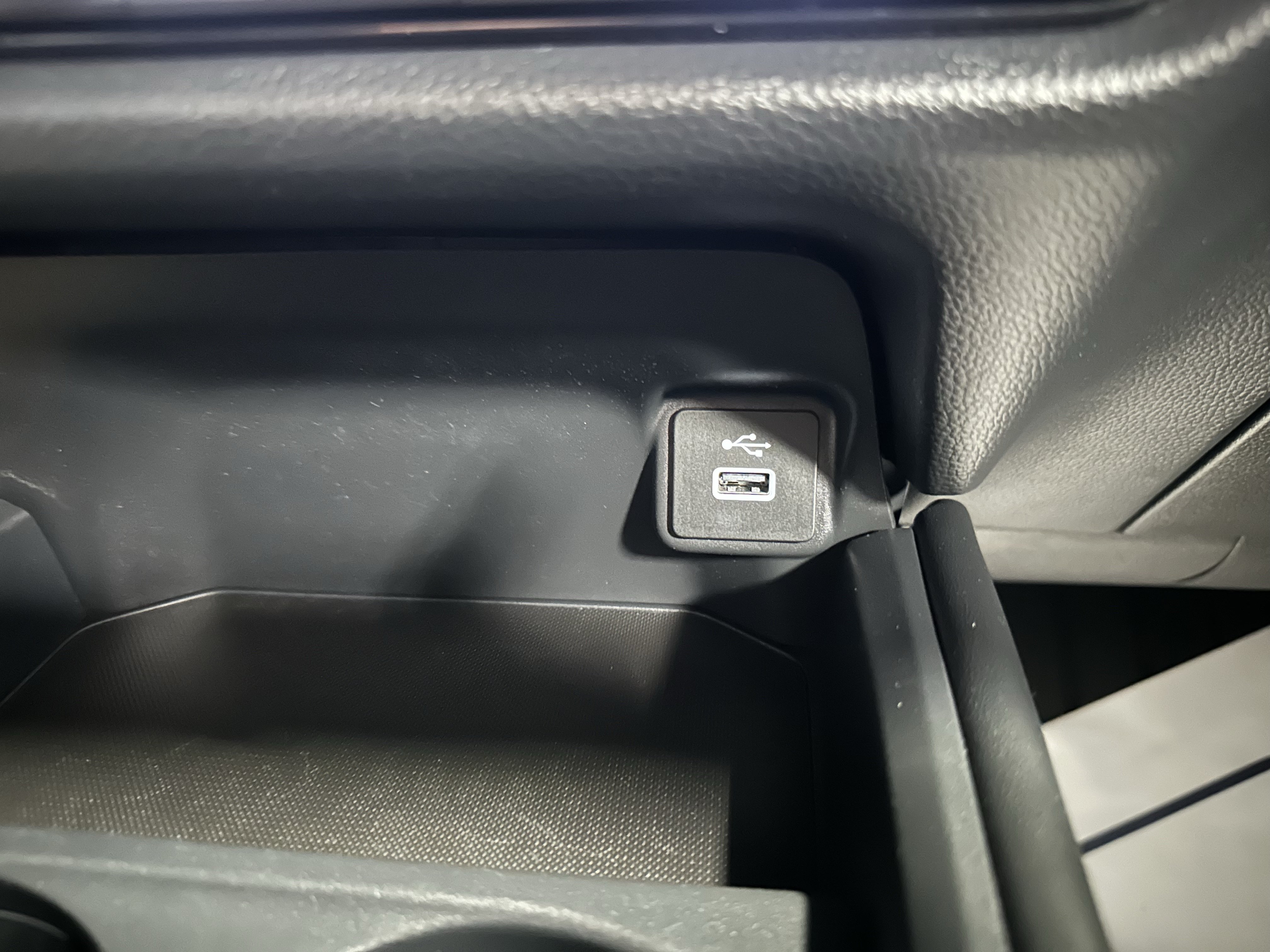 Used 2025 Honda HR-V Sport image 18