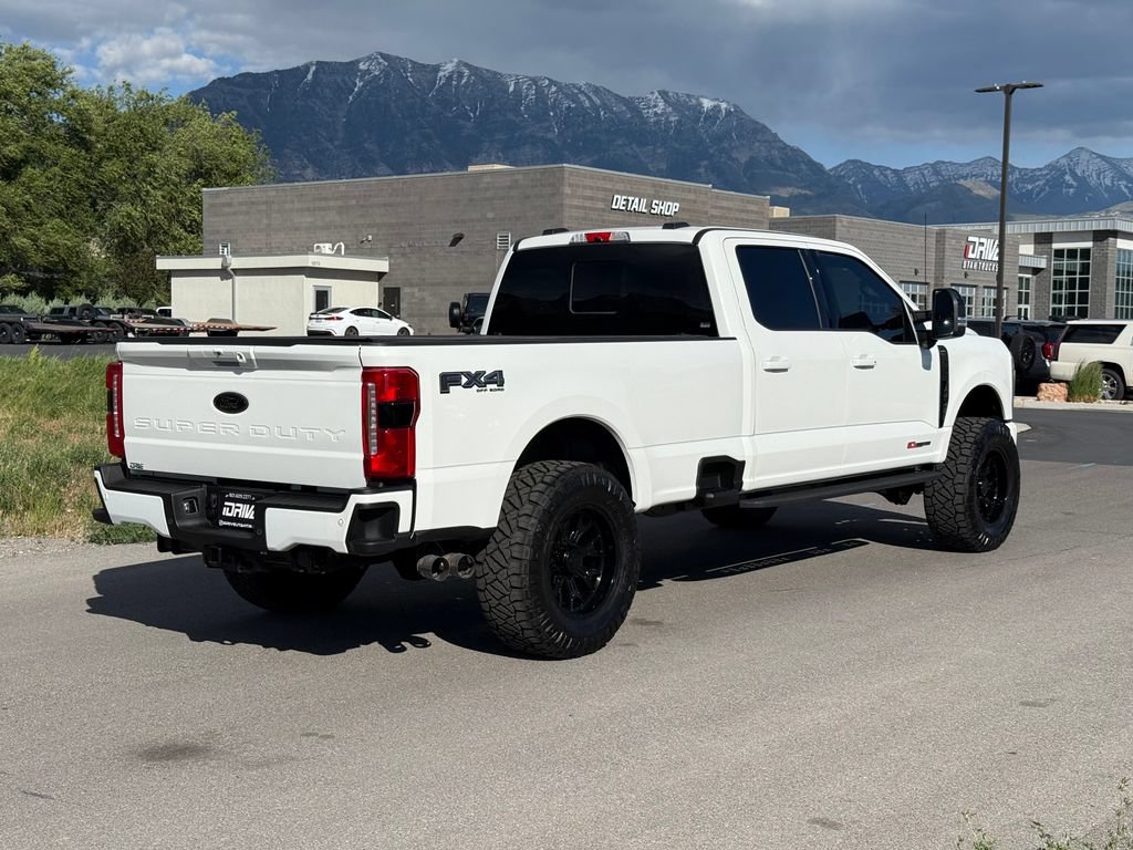 Used 2026 Ford F350 Lariat w/ Black Appearance Package AWD/4WD image 9
