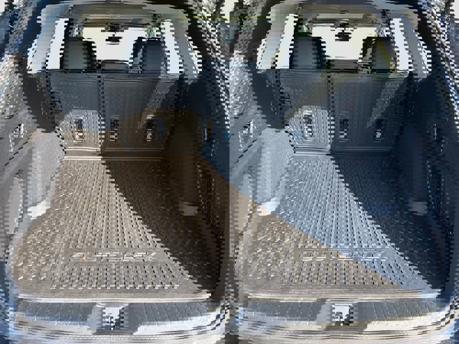 Used 2020 Subaru Outback Limited w/ Popular Package #2 image 5