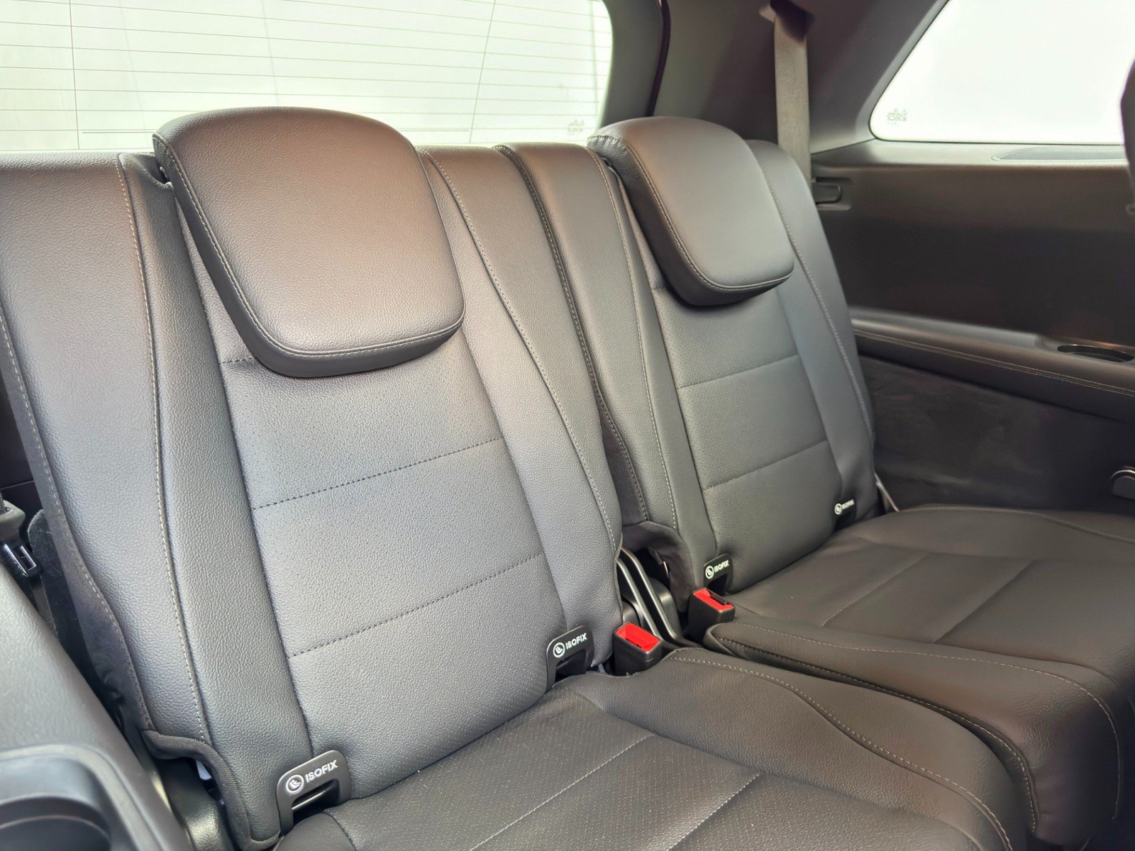 Used 2023 Mercedes-Benz GLS 450 4MATIC image 45