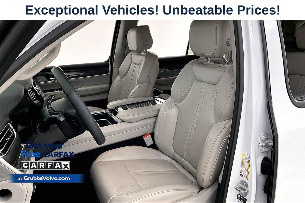 Used 2022 Jeep Wagoneer Series II AWD/4WD image 31