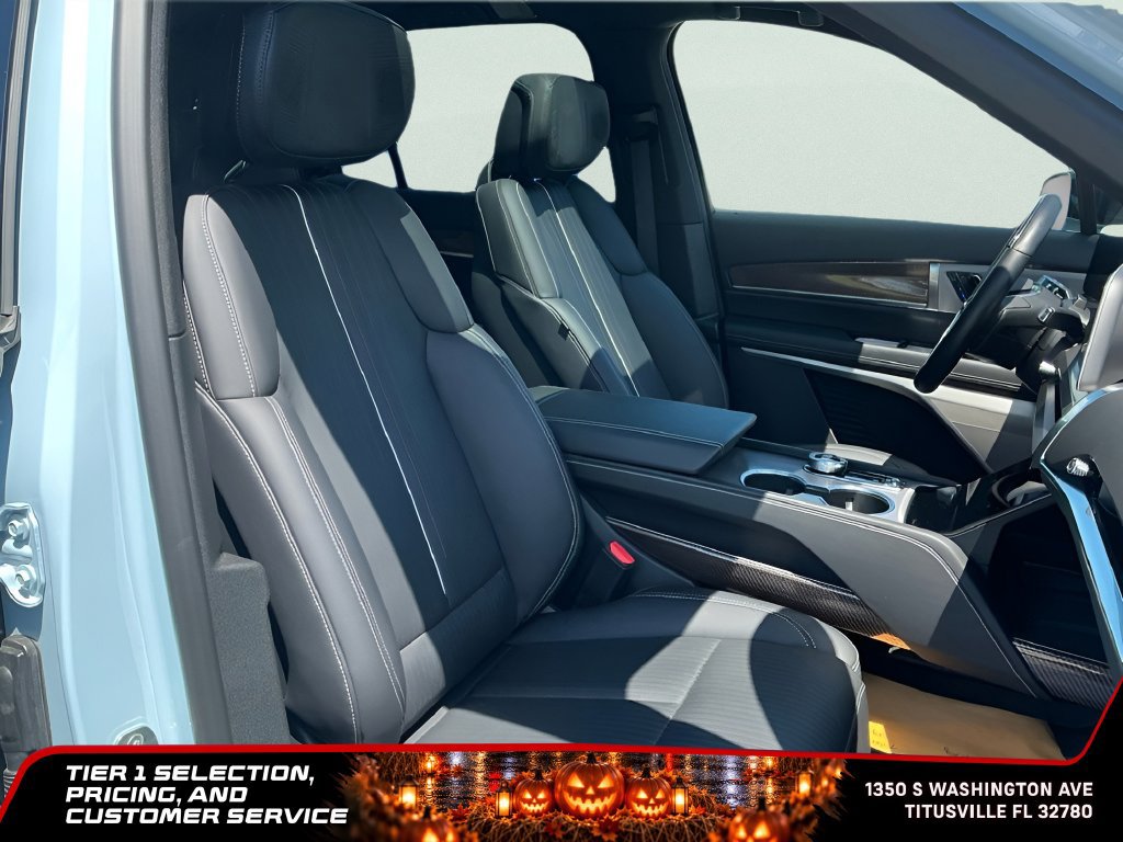 Used 2026 Cadillac Vistiq Sport w/ LPO, Floor Liner Package AWD/4WD image 21