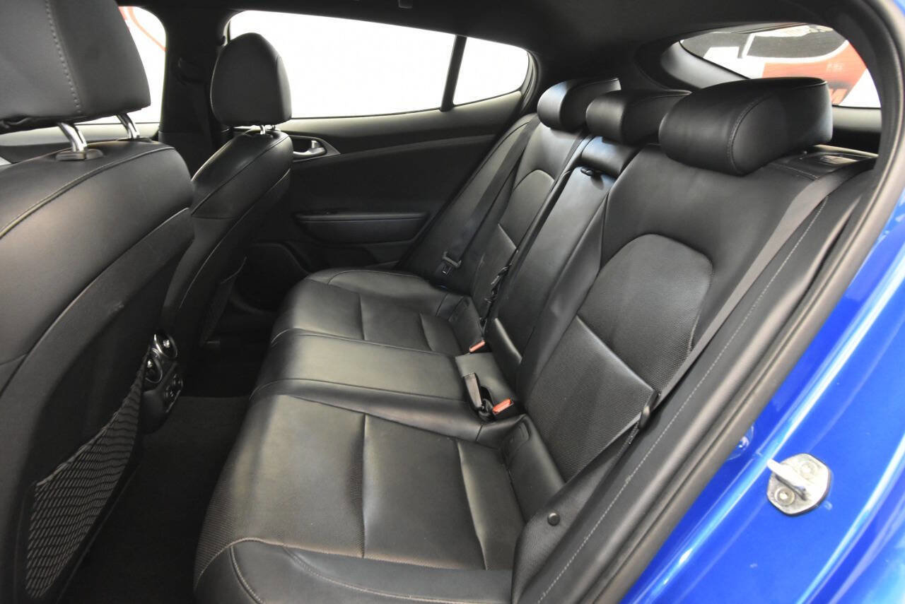 Used 2019 Kia Stinger GT image 14