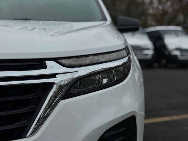 Used 2023 Chevrolet Equinox LS image 7