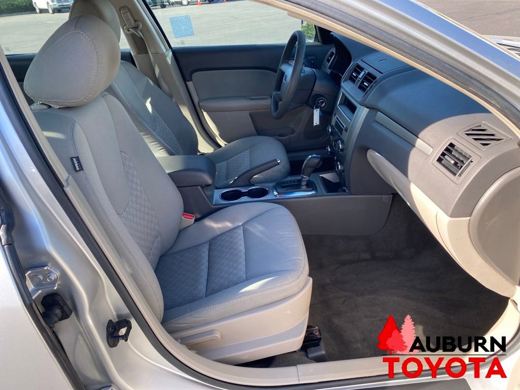 Used 2012 Ford Fusion S FWD image 6